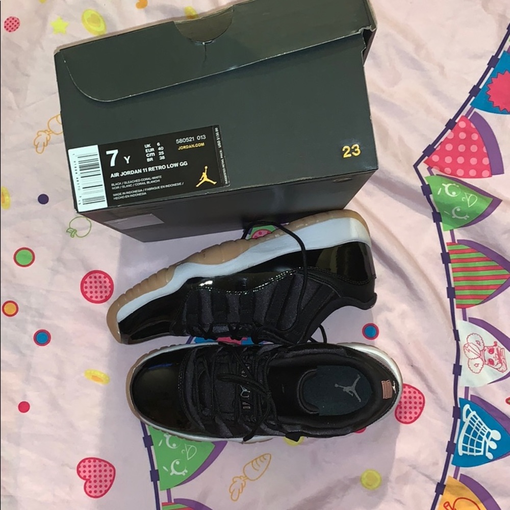 Jordan Retro Excellent Condition - image 2